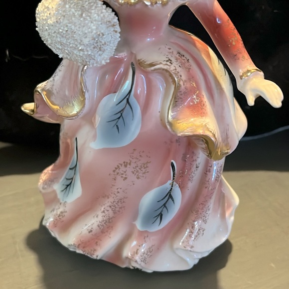 Vintage Lipper & Mann Fine China Figurine Lady in Dress w/ Muzzler NO ISSUES - Picture 6 of 7